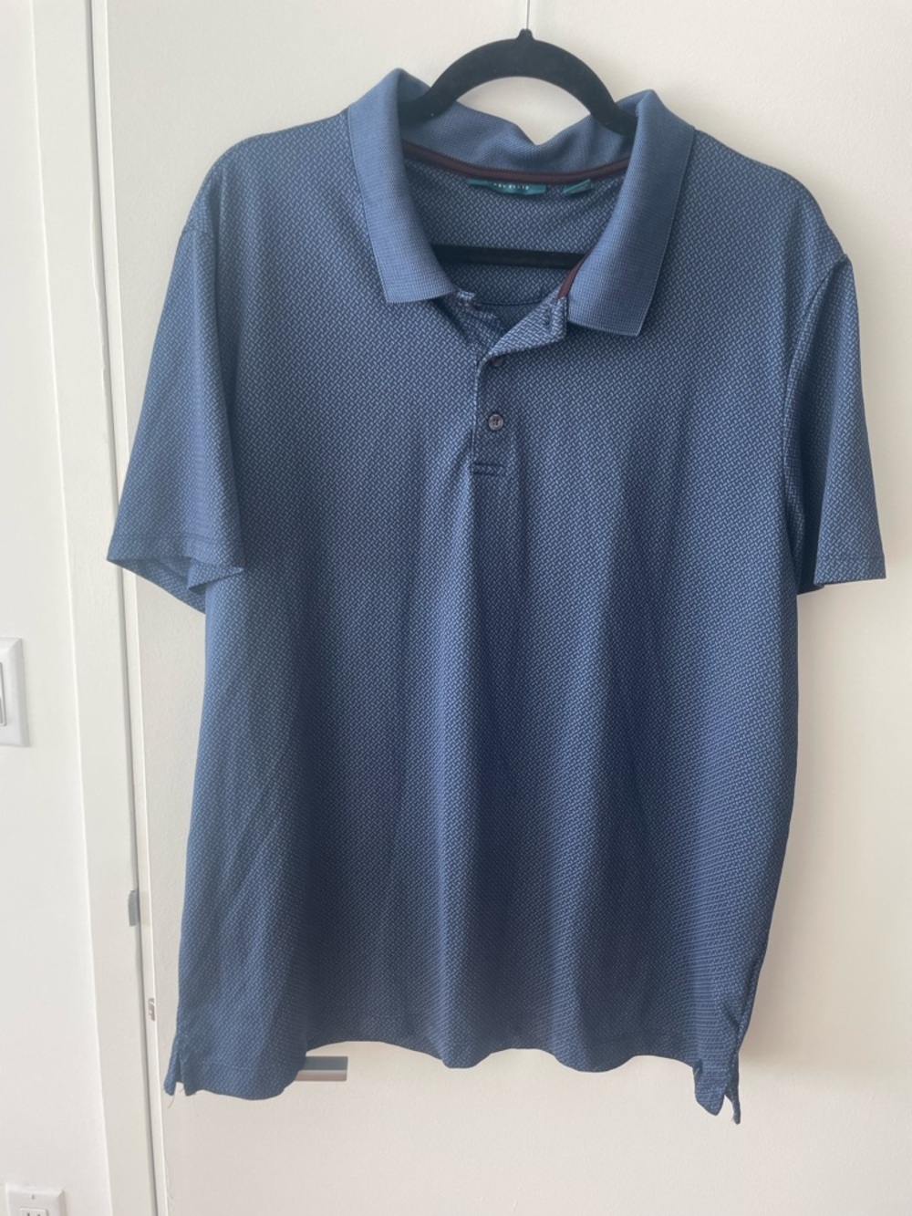 Perry Ellis Men’s Blue Short-Sleeve Polo